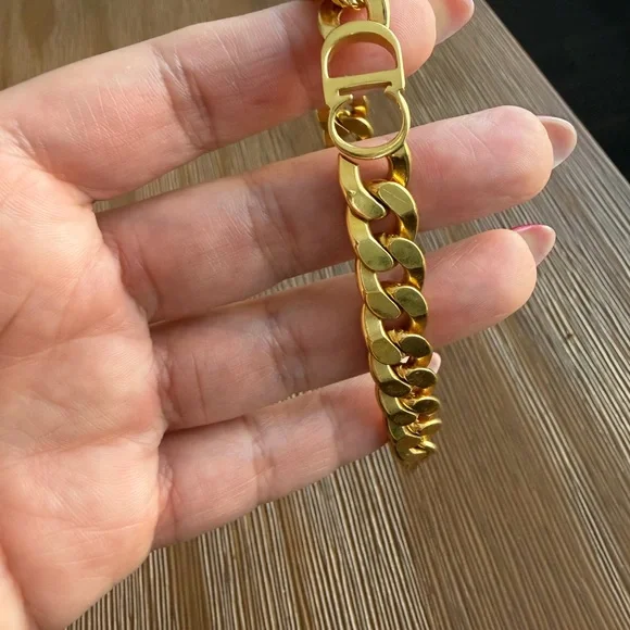 Dior Gold Chain Bracelet - Picture 4 of 9